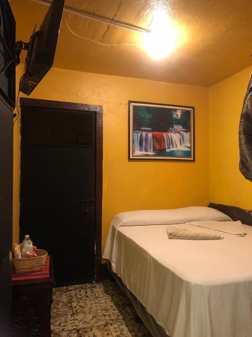 Hotel Alma Maya Antigua Zewnętrze zdjęcie