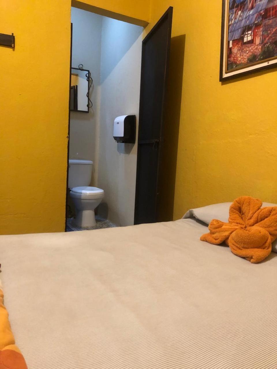 Hotel Alma Maya Antigua Zewnętrze zdjęcie