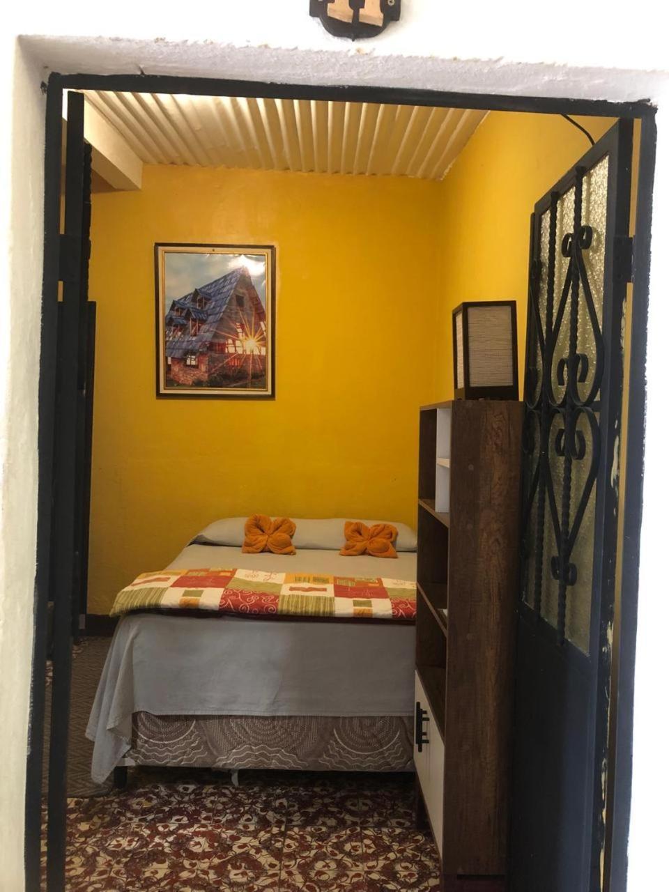 Hotel Alma Maya Antigua Zewnętrze zdjęcie