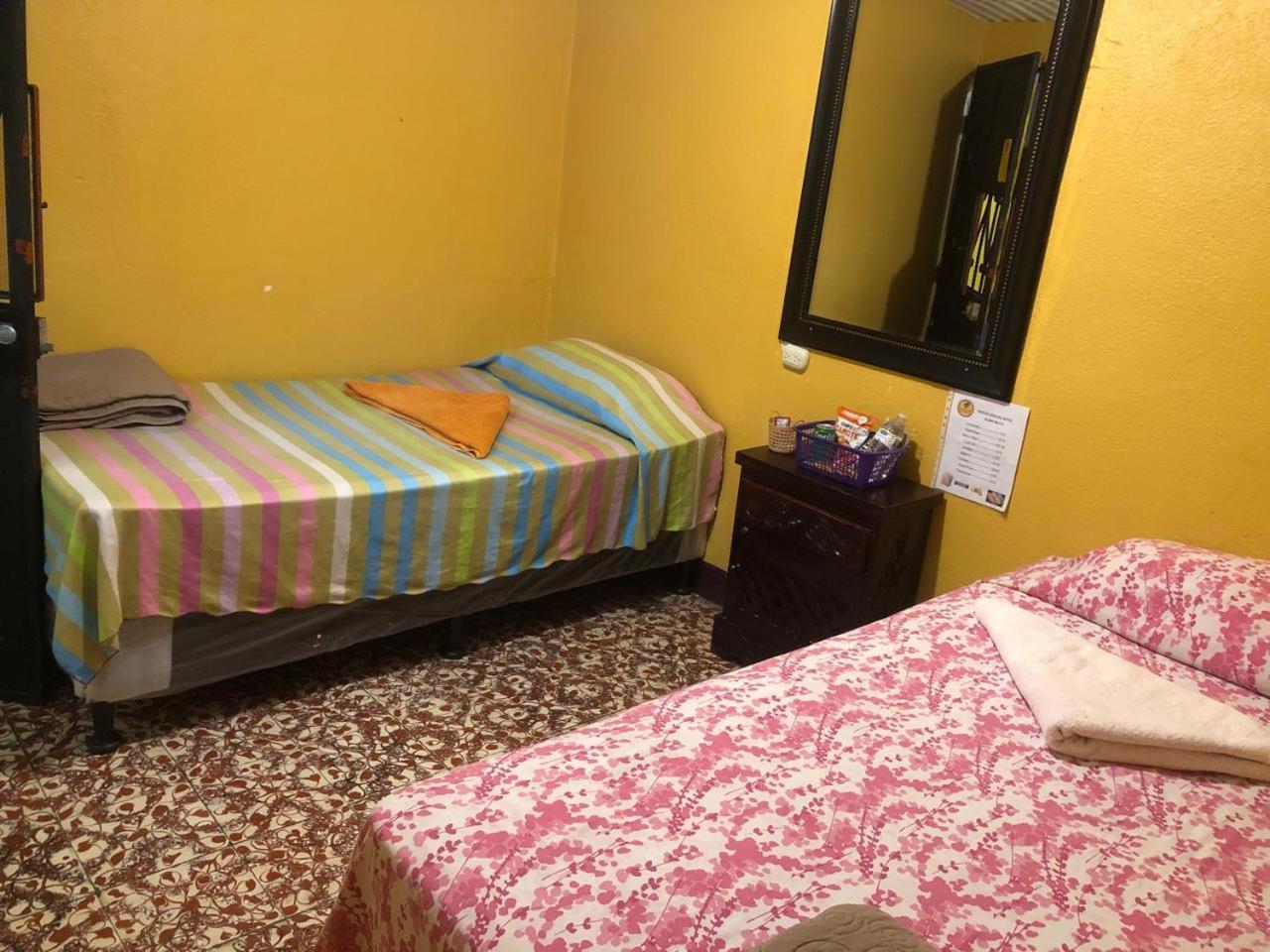 Hotel Alma Maya Antigua Zewnętrze zdjęcie
